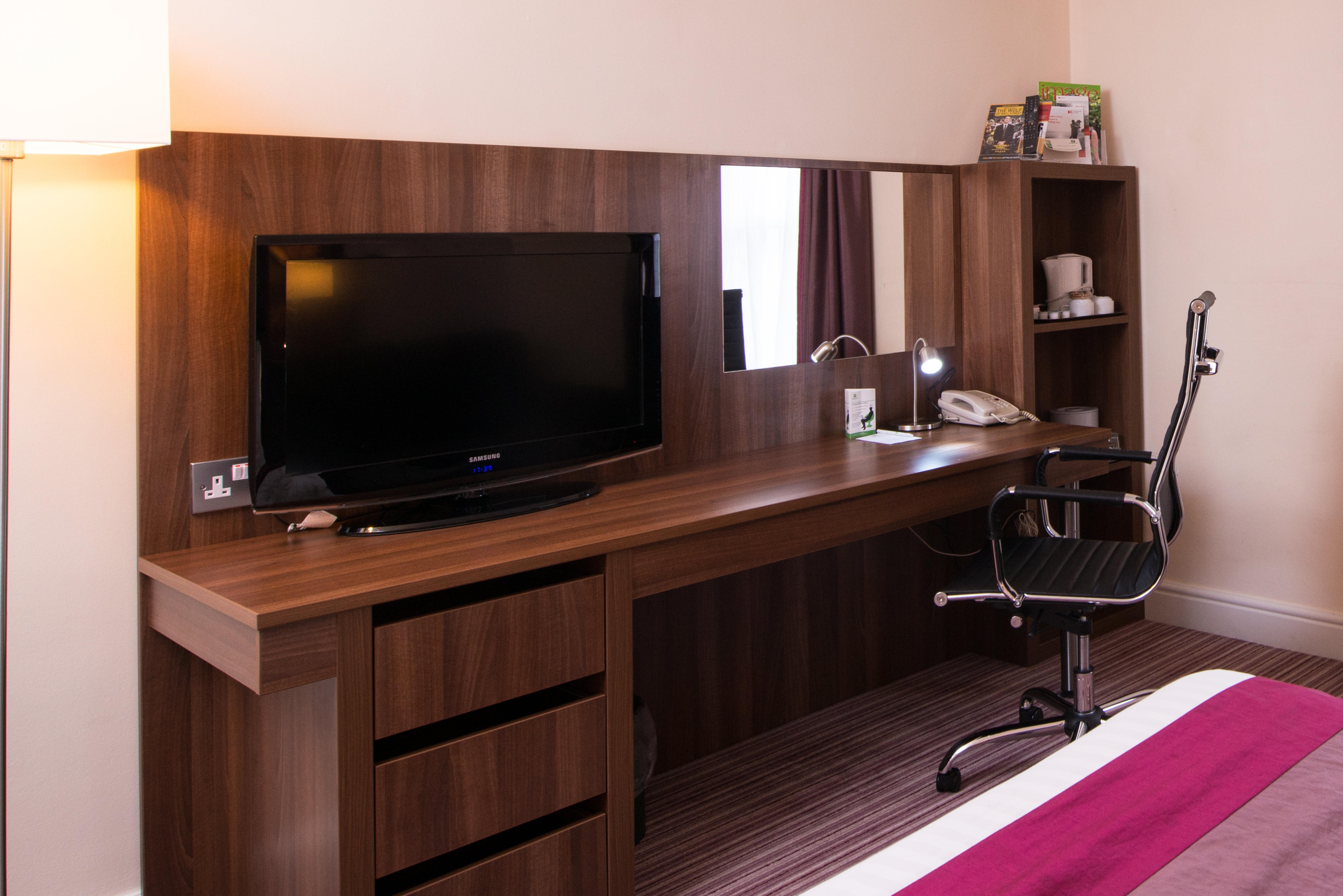 Holiday Inn Milton Keynes East M1 Junc 14 By Ihg Exterior photo