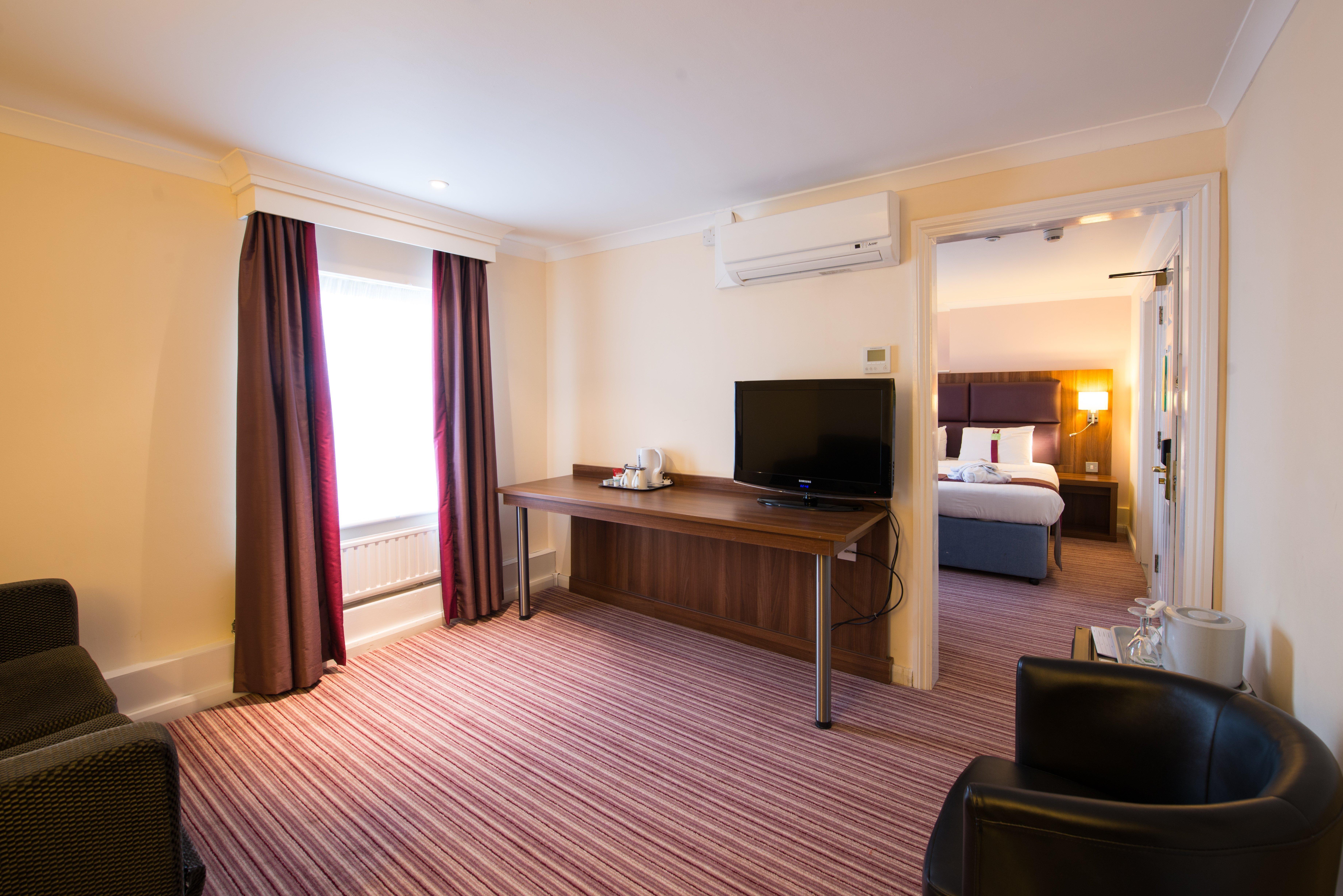 Holiday Inn Milton Keynes East M1 Junc 14 By Ihg Exterior photo
