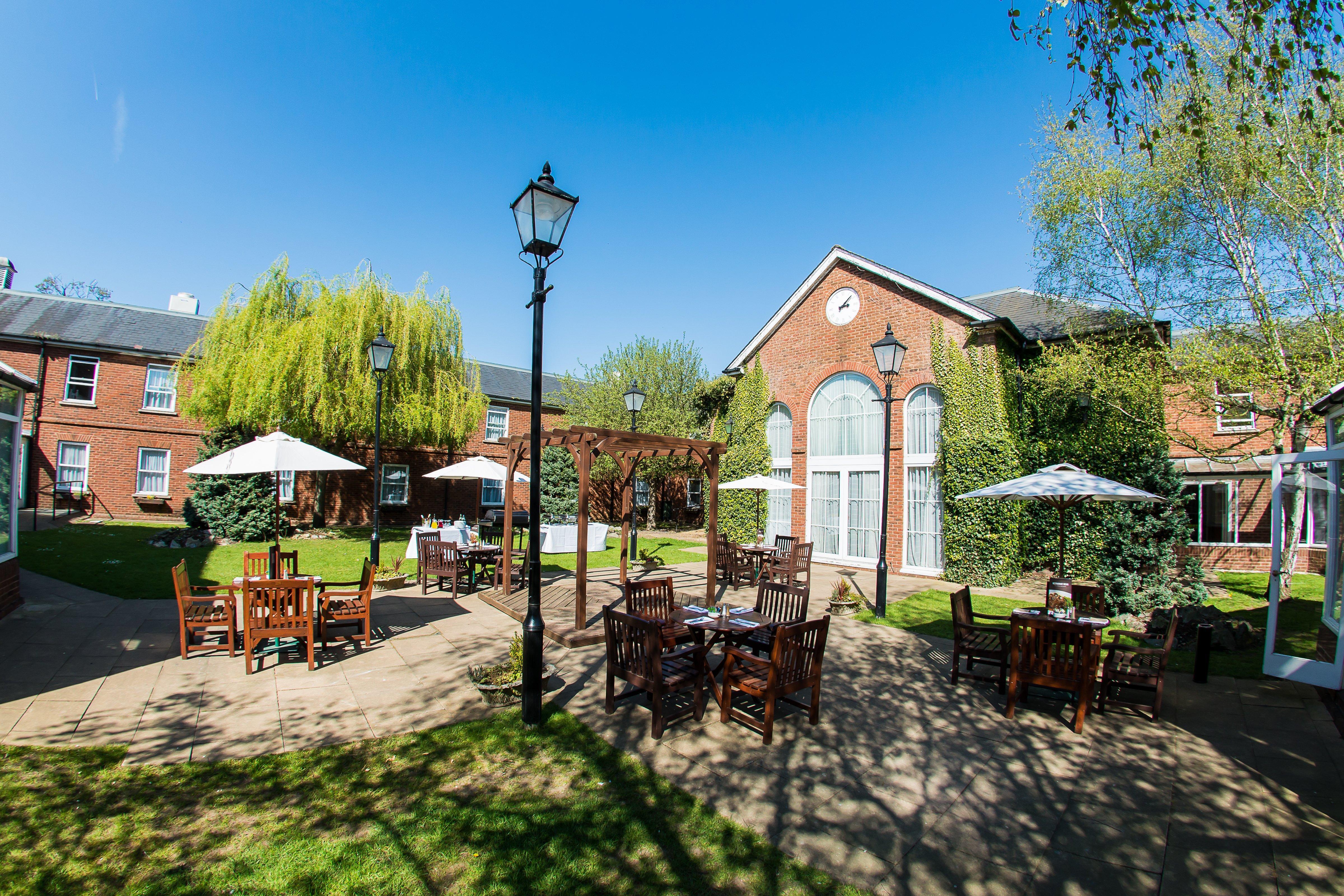 Holiday Inn Milton Keynes East M1 Junc 14 By Ihg Exterior photo