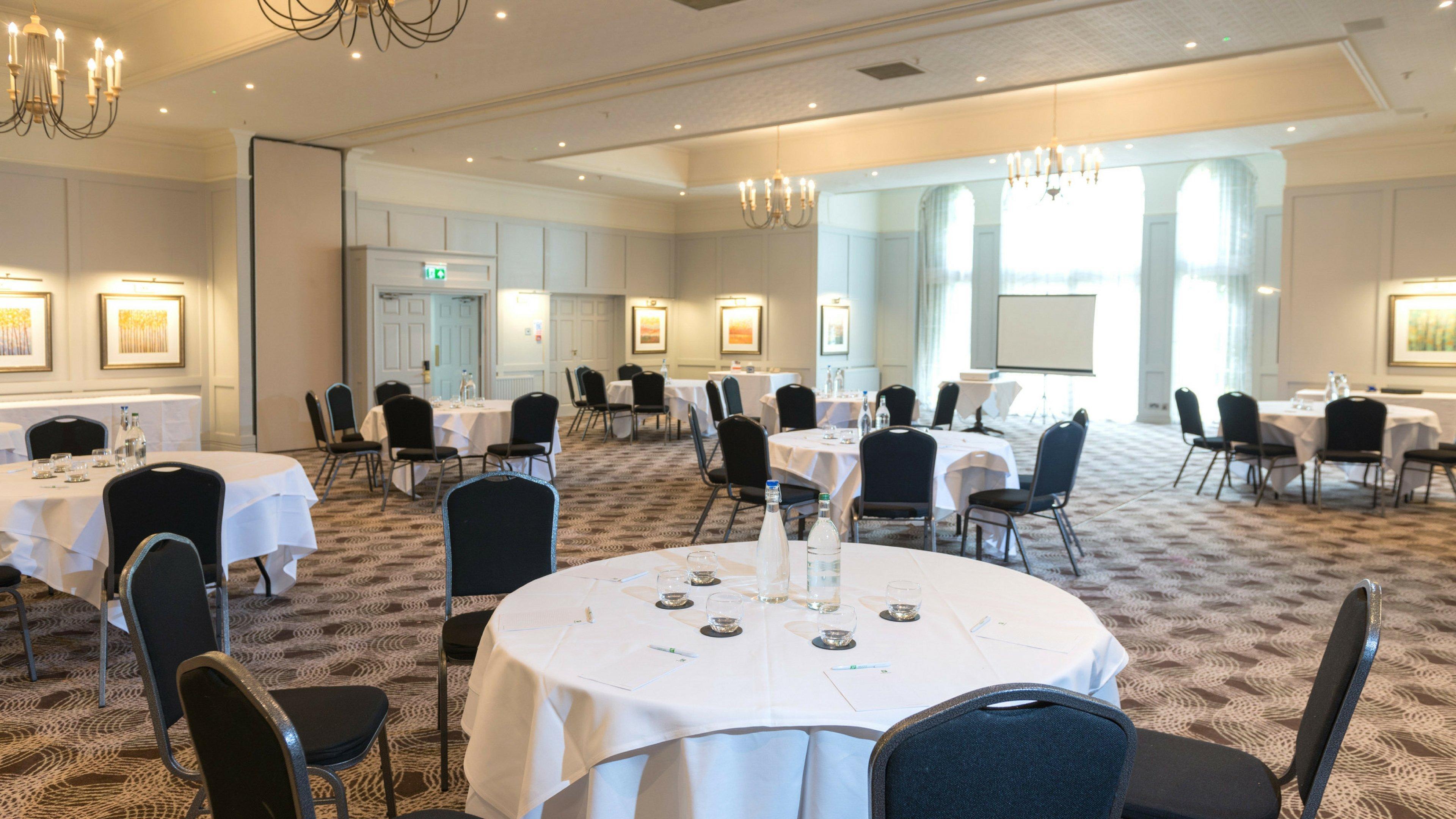 Holiday Inn Milton Keynes East M1 Junc 14 By Ihg Exterior photo