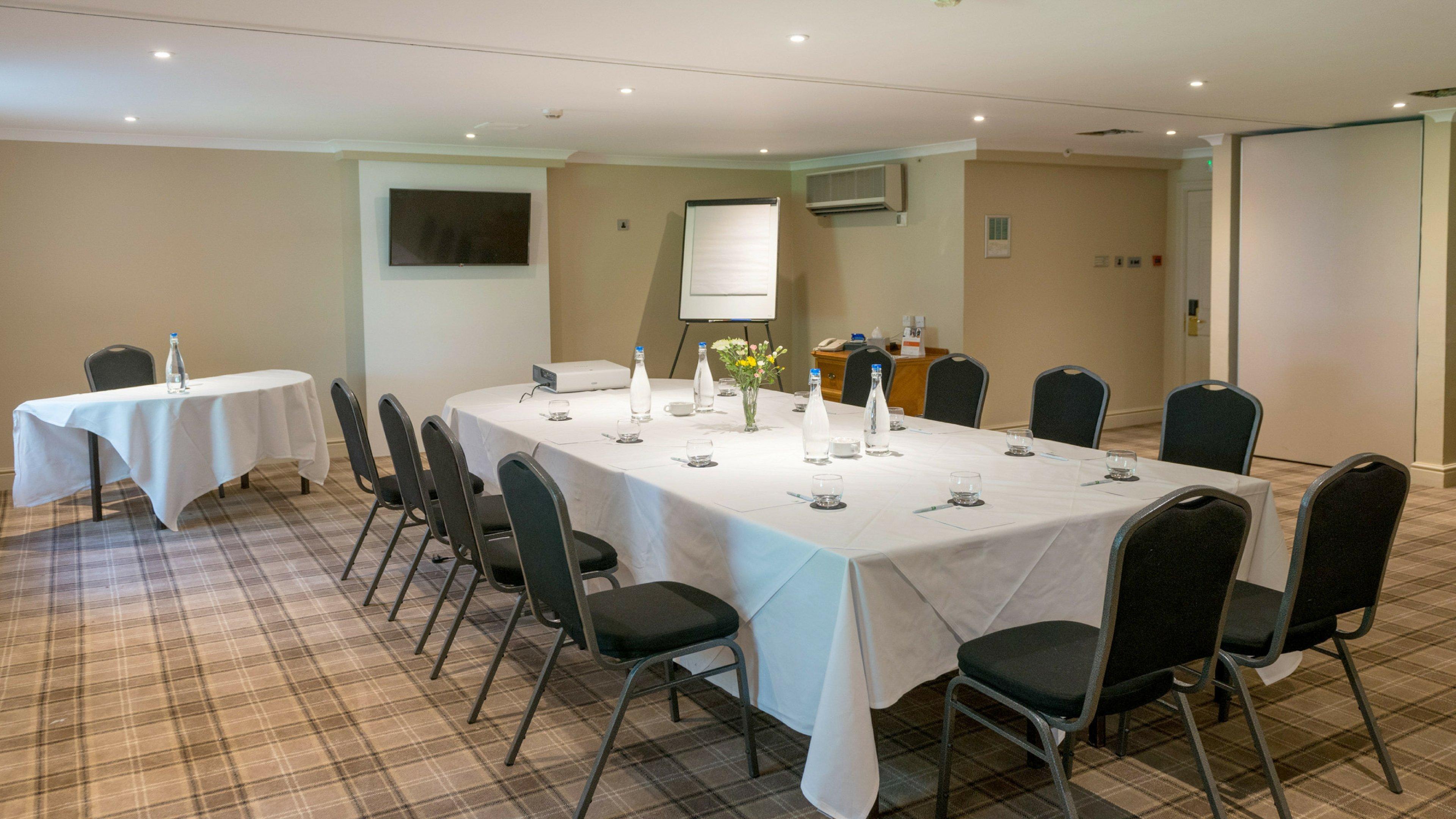 Holiday Inn Milton Keynes East M1 Junc 14 By Ihg Exterior photo