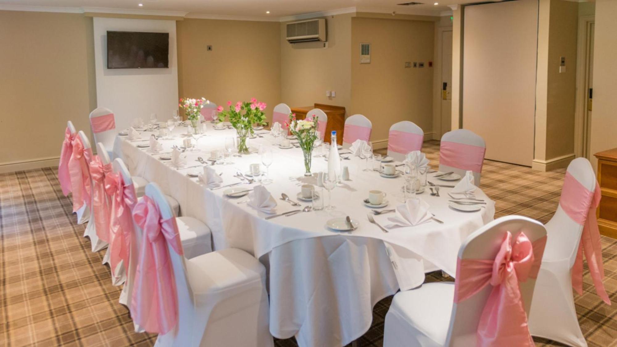 Holiday Inn Milton Keynes East M1 Junc 14 By Ihg Exterior photo