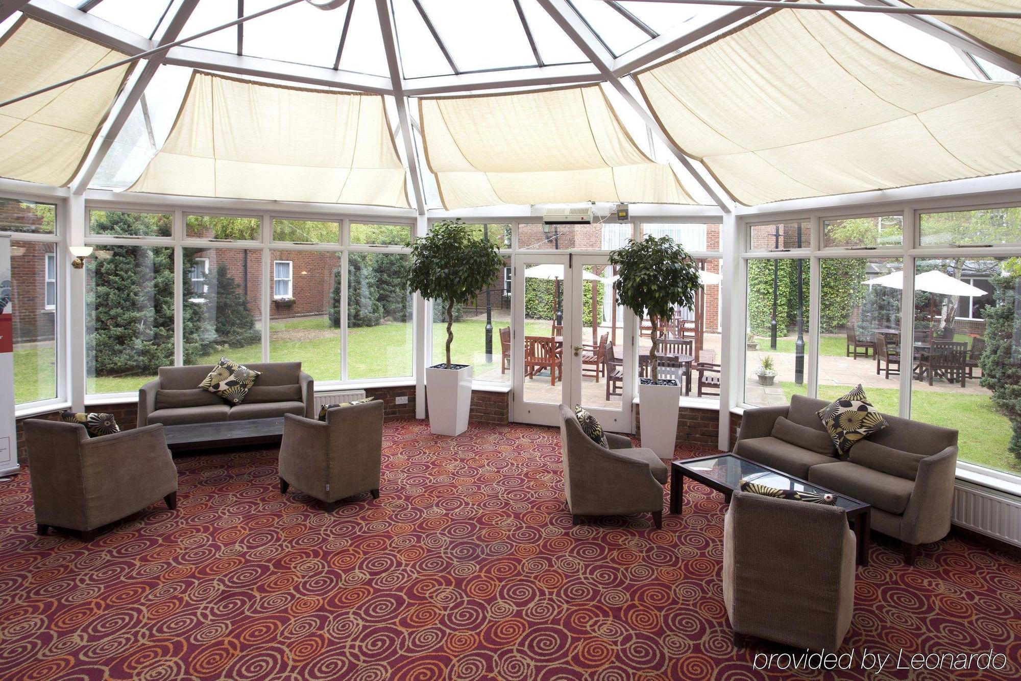 Holiday Inn Milton Keynes East M1 Junc 14 By Ihg Exterior photo